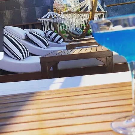 Sevilla Lounge Bed & Breakfast Cesme